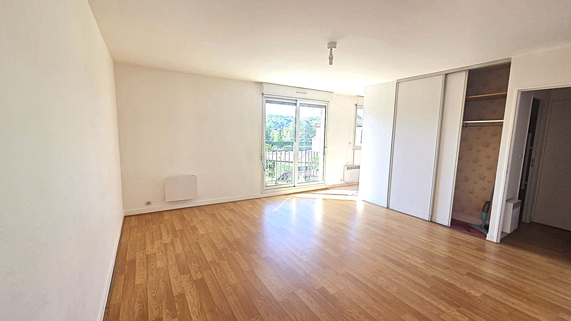 Appartement 1 pièce 33 m² · à La Ferté-sous-Jouarre · 33 m² · 450 €/mois